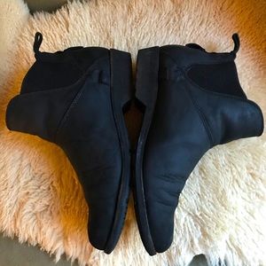 Teva De La Vina Dos Leather Chelsea Boots black 9 womens GUC